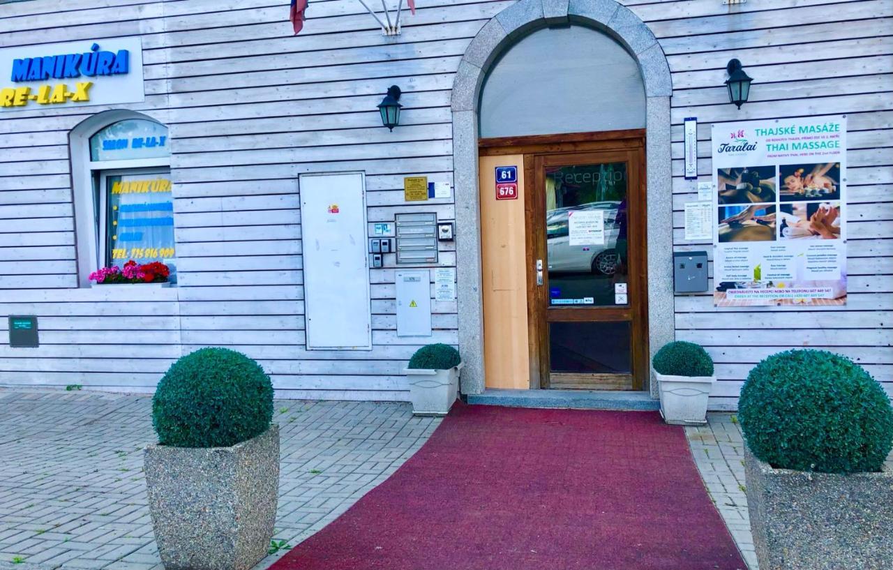 Pension Village Karlovy Vary Exterior photo
